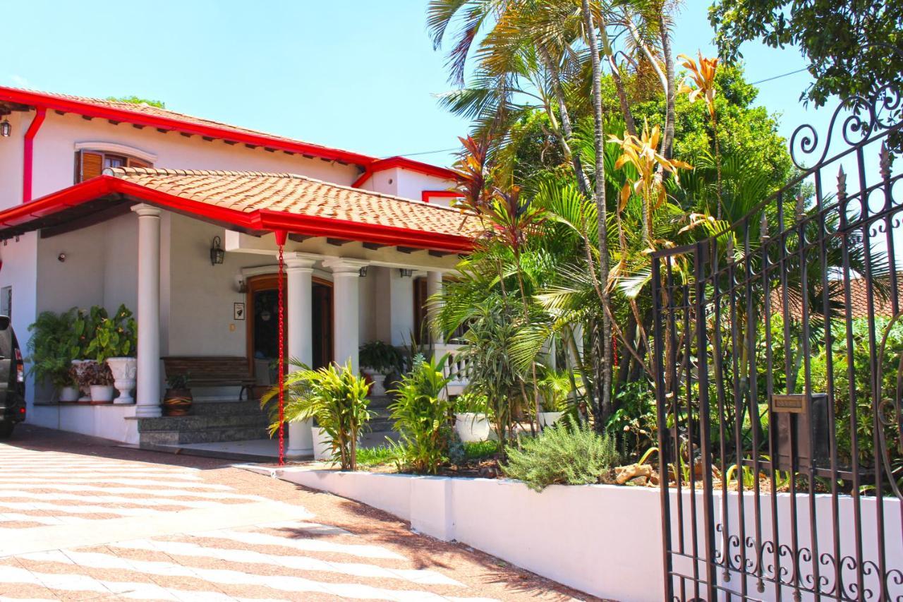 Ross Char Hotel Asunción Eksteriør billede